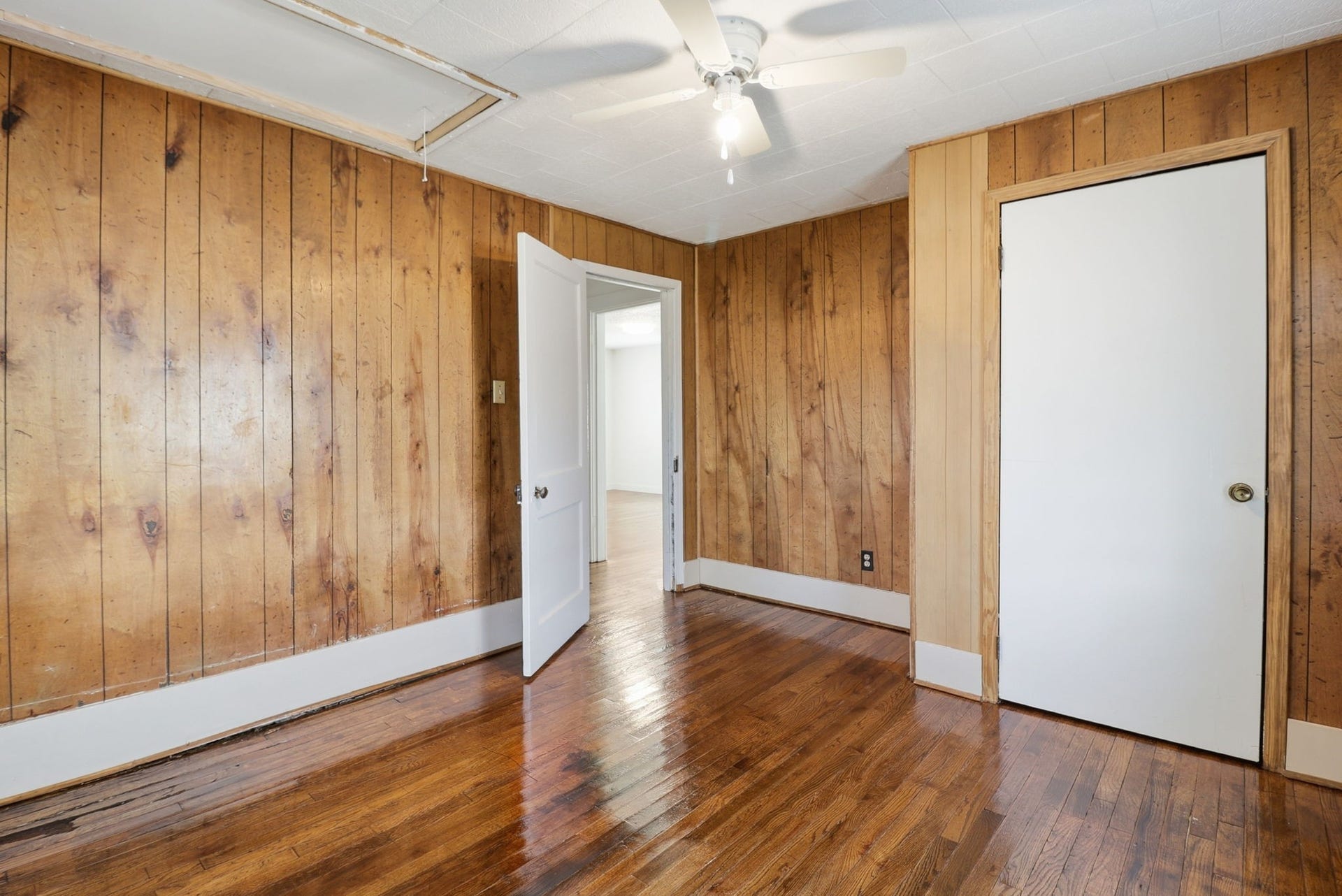 319 E 17th St, Columbia, TN 38401 319 E 17th St, Columbia, TN 38401