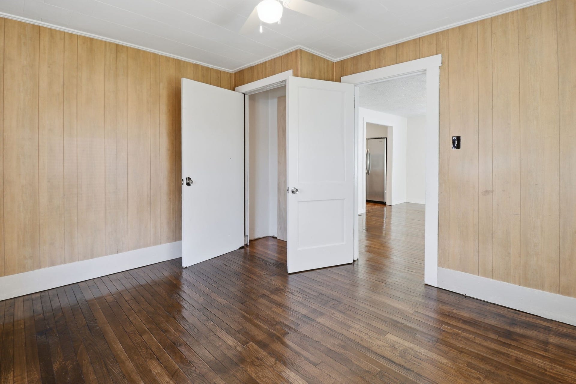 319 E 17th St, Columbia, TN 38401 319 E 17th St, Columbia, TN 38401