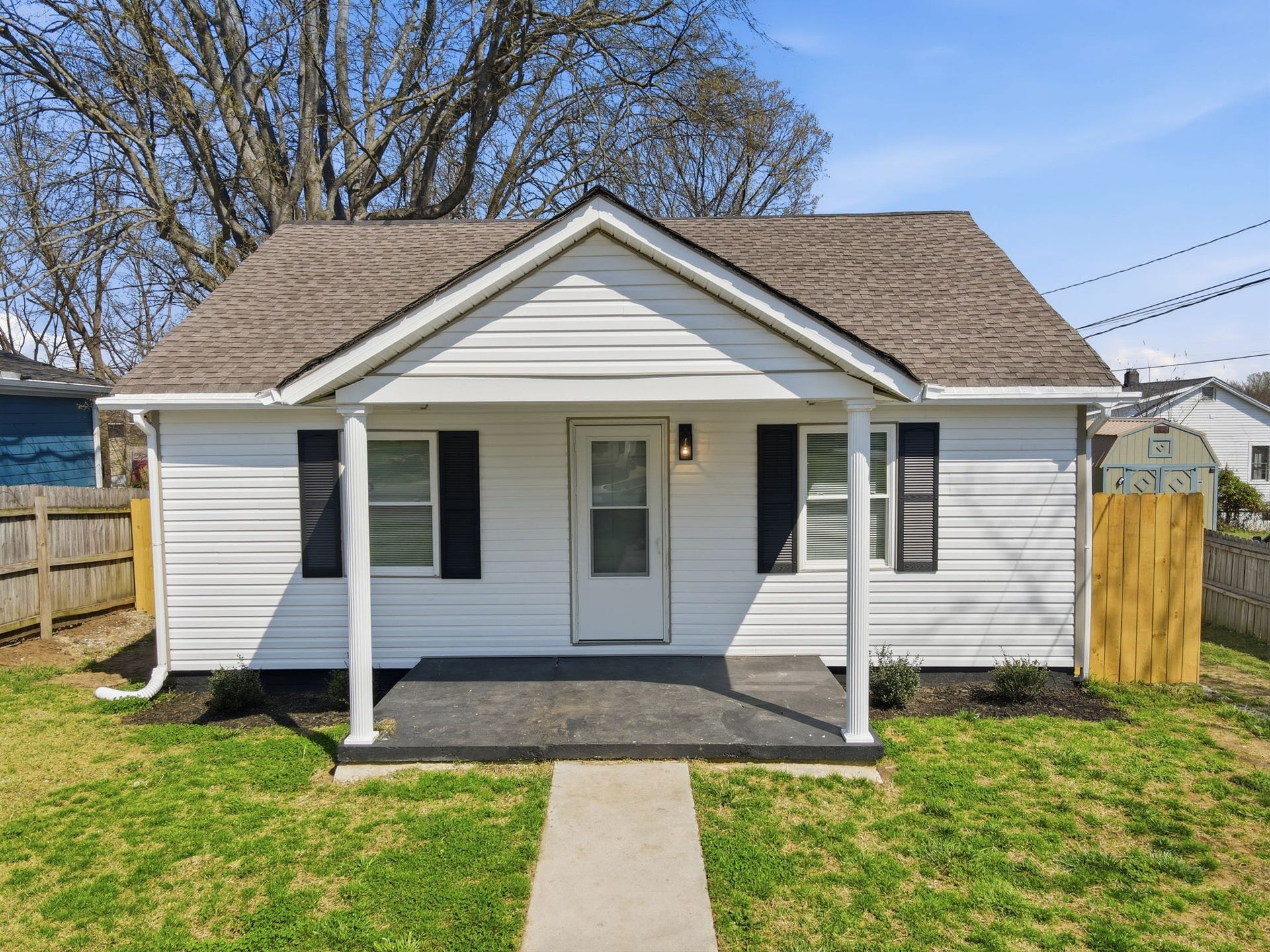 319 E 17th St, Columbia, TN 38401 319 E 17th St, Columbia, TN 38401