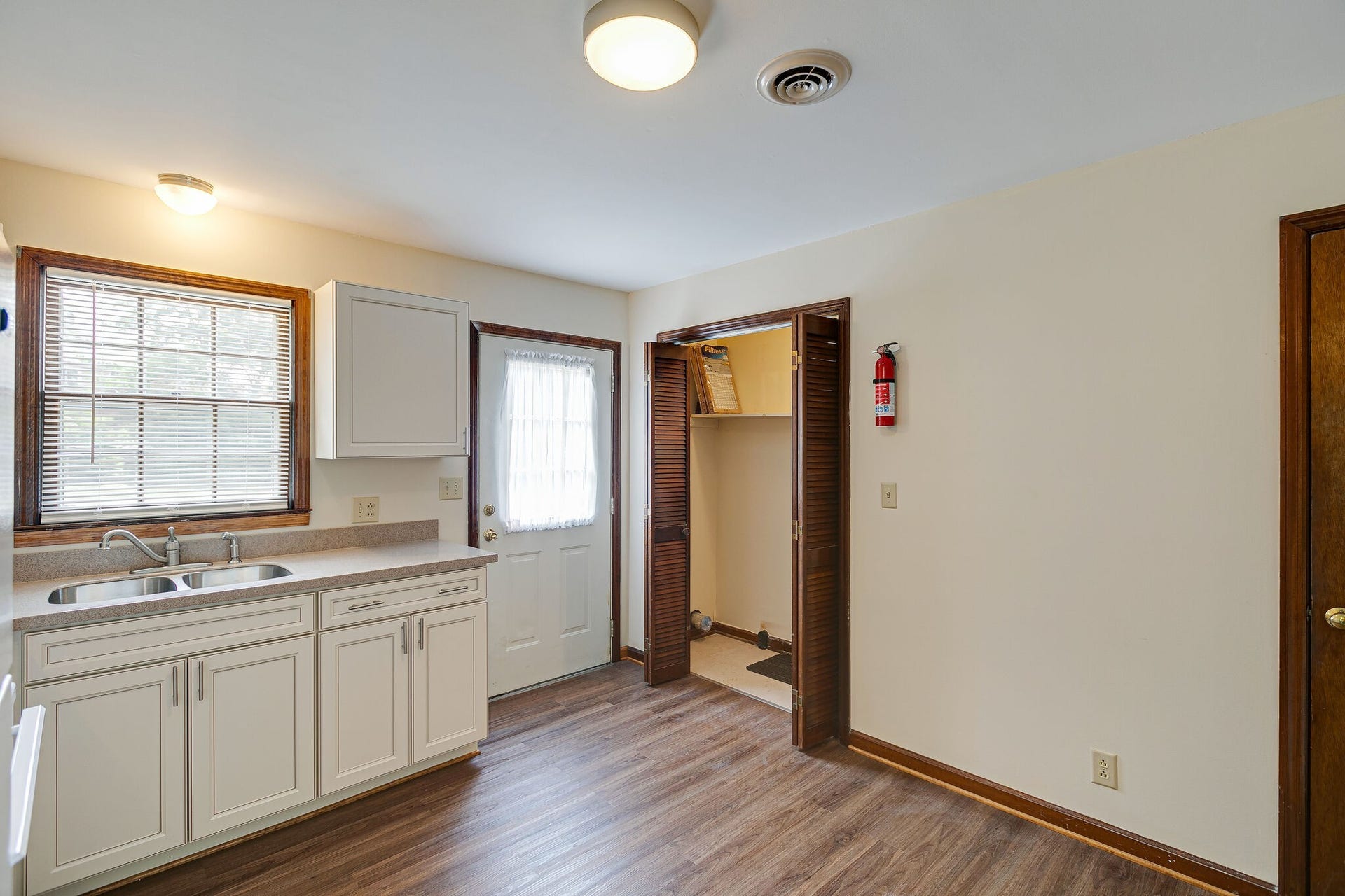 517 Woods Dr, Columbia, TN 38401 517 Woods Dr, Columbia, TN 38401