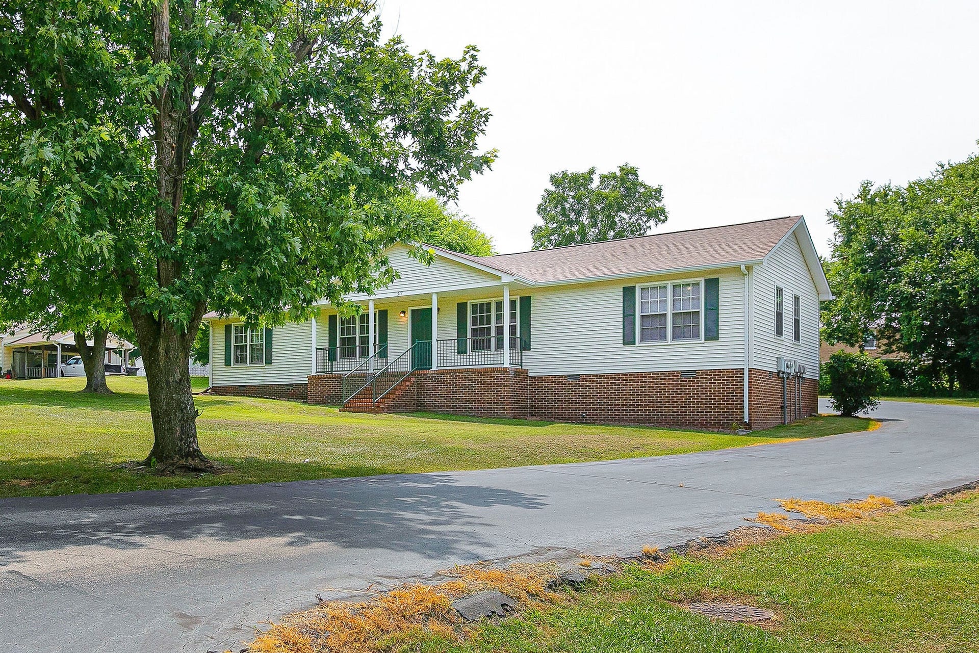 517 Woods Dr, Columbia, TN 38401 517 Woods Dr, Columbia, TN 38401