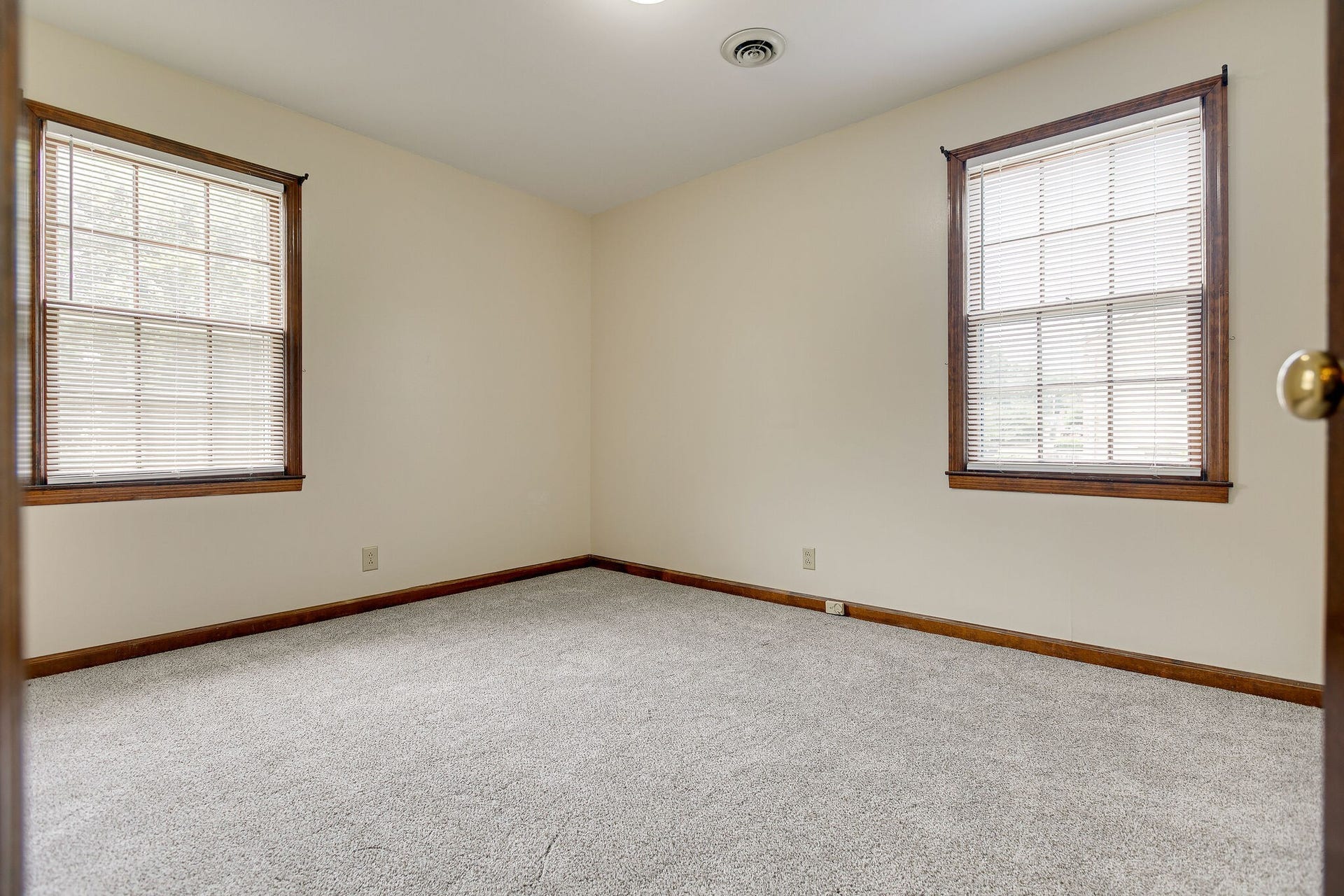 517 Woods Dr, Columbia, TN 38401 517 Woods Dr, Columbia, TN 38401