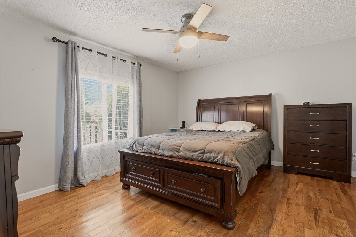 308 Carney St, Shelbyville, TN 37160 308 Carney St, Shelbyville, TN 37160