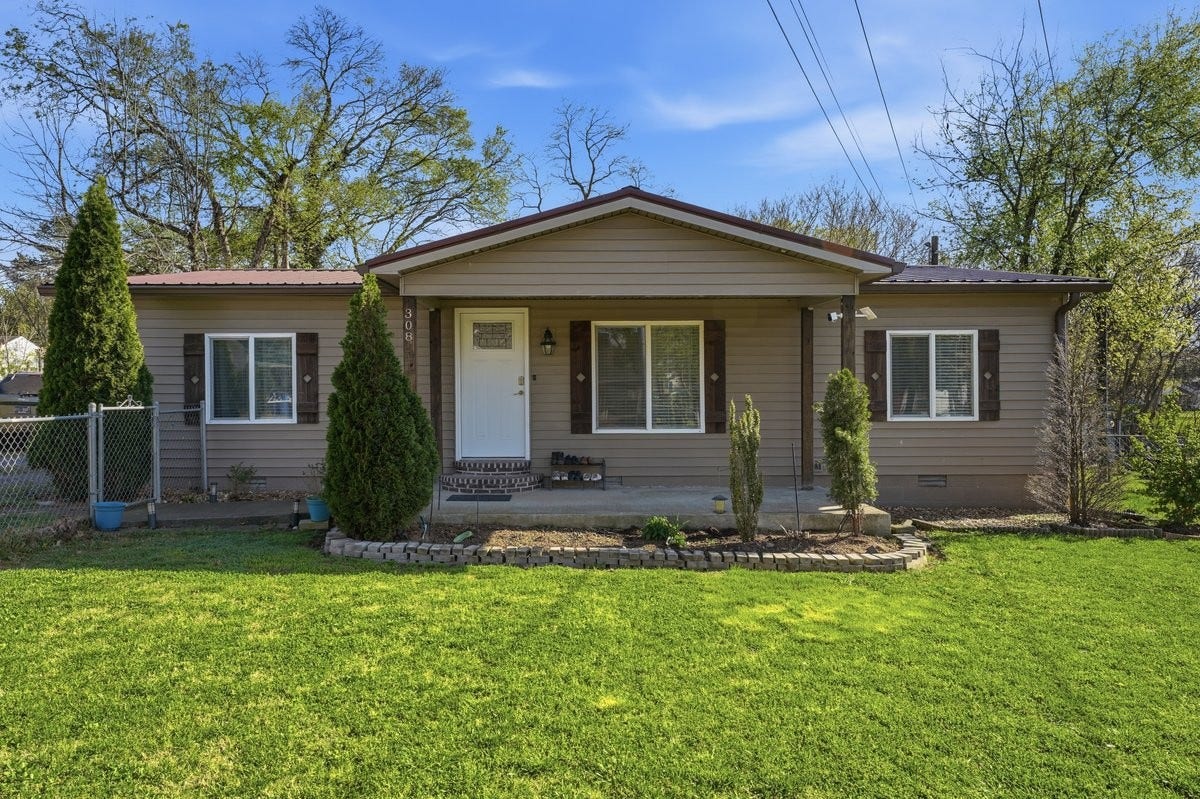 308 Carney St, Shelbyville, TN 37160 308 Carney St, Shelbyville, TN 37160