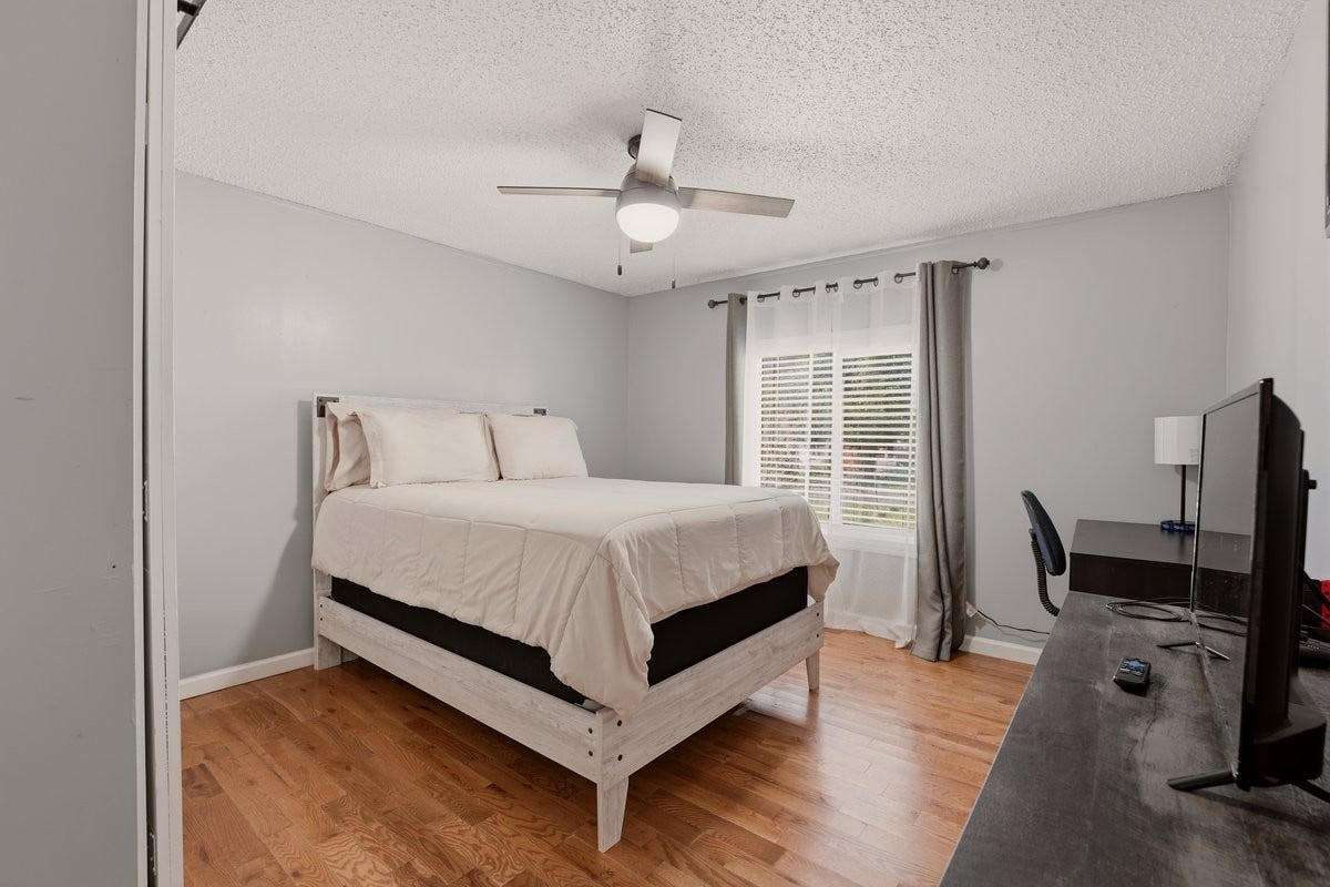 308 Carney St, Shelbyville, TN 37160 308 Carney St, Shelbyville, TN 37160