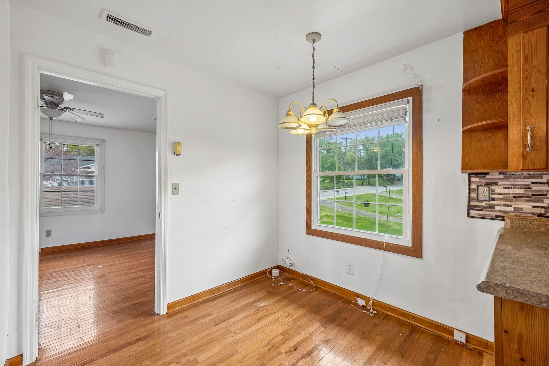 1031 College Ave, Nashville, TN 37209 1031 College Ave, Nashville, TN 37209