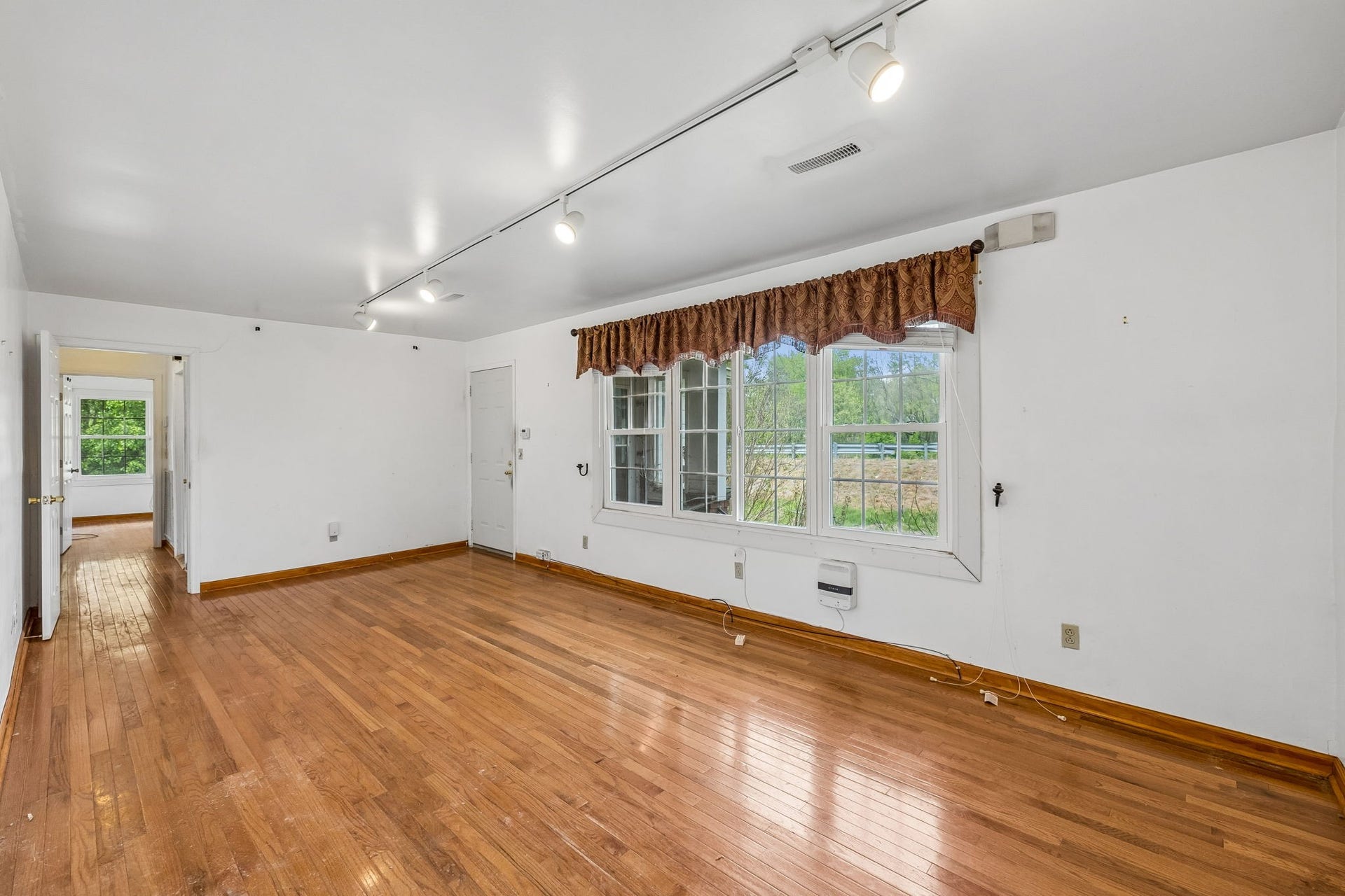 1031 College Ave, Nashville, TN 37209 1031 College Ave, Nashville, TN 37209