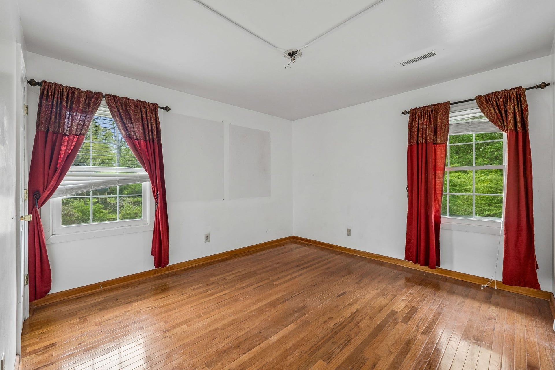 1031 College Ave, Nashville, TN 37209 1031 College Ave, Nashville, TN 37209