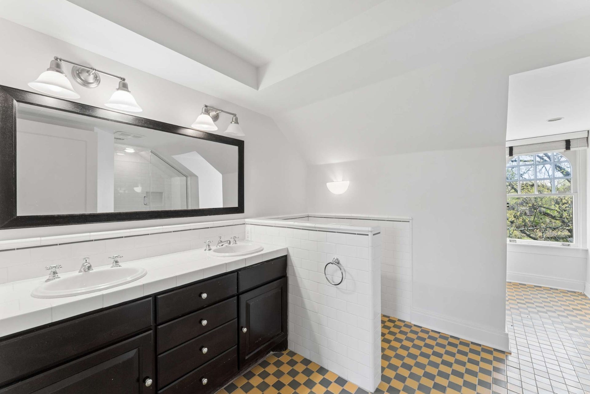 4414 Howell Pl, Nashville, TN 37205