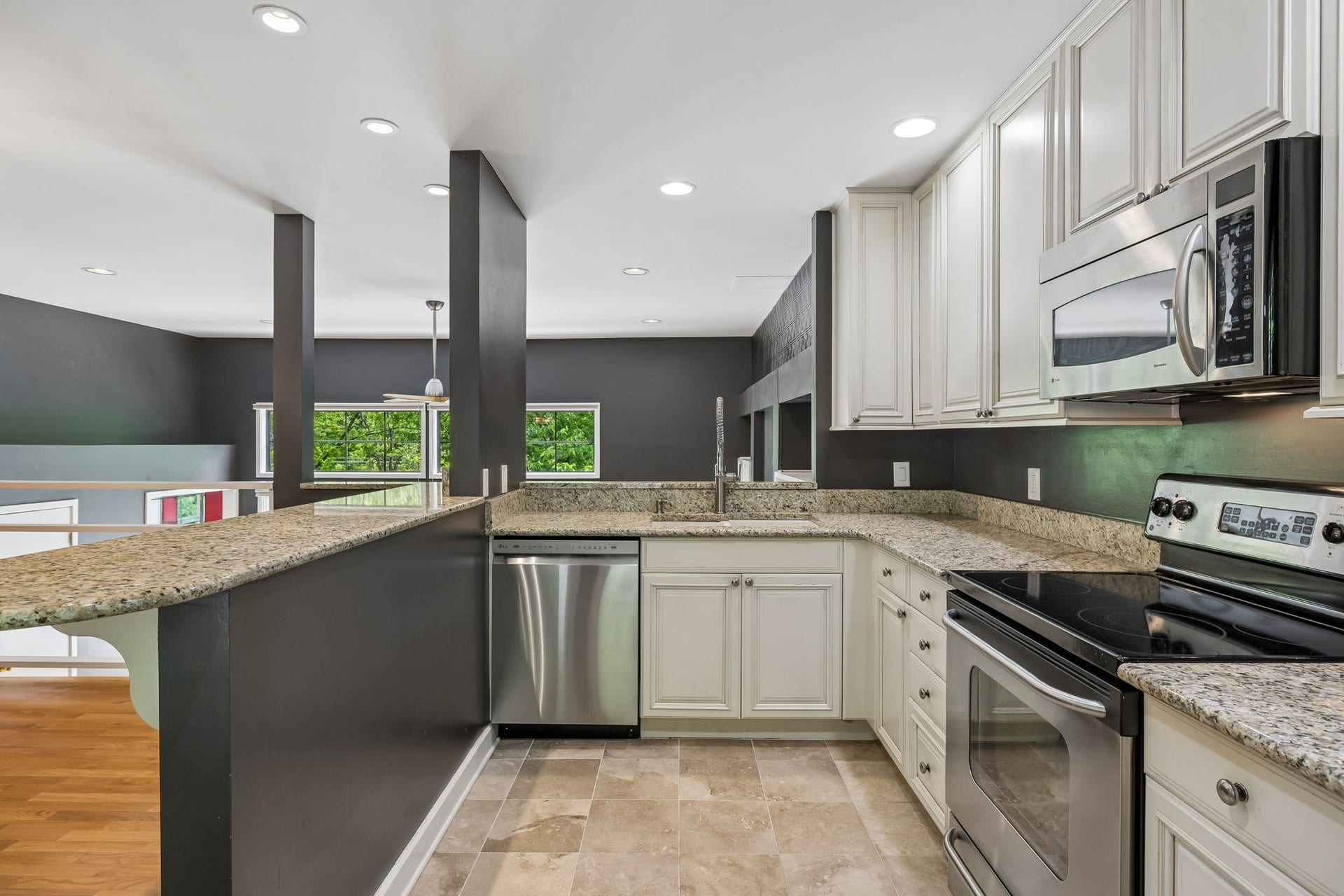 941 Harpeth Trace Dr, Nashville, TN 37221 941 Harpeth Trace Dr, Nashville, TN 37221