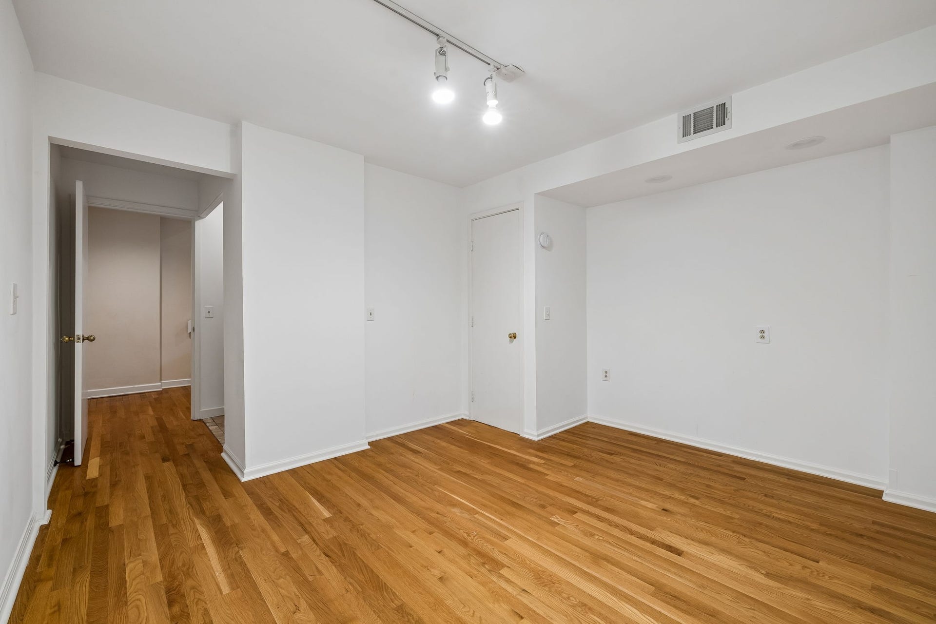 941 Harpeth Trace Dr, Nashville, TN 37221 941 Harpeth Trace Dr, Nashville, TN 37221