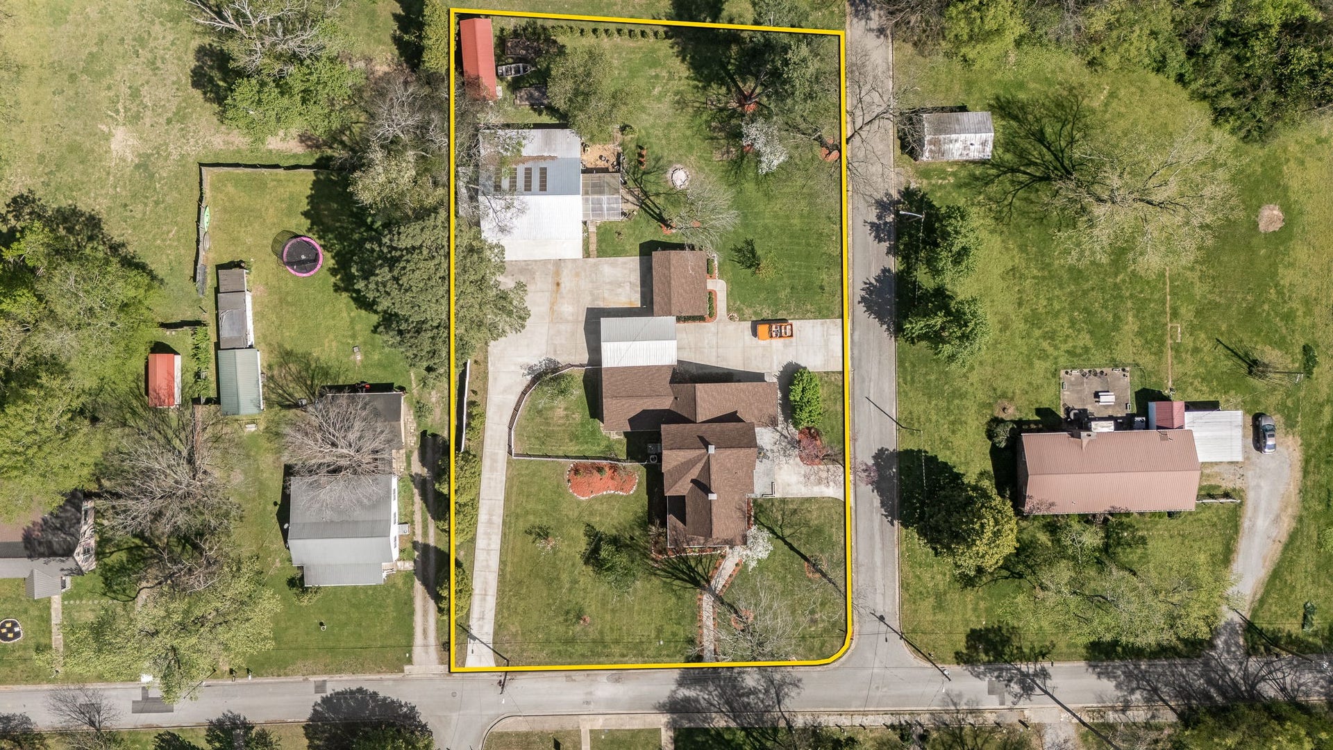 202 High Street, Bell Buckle, TN 37020 202 High Street, Bell Buckle, TN 37020