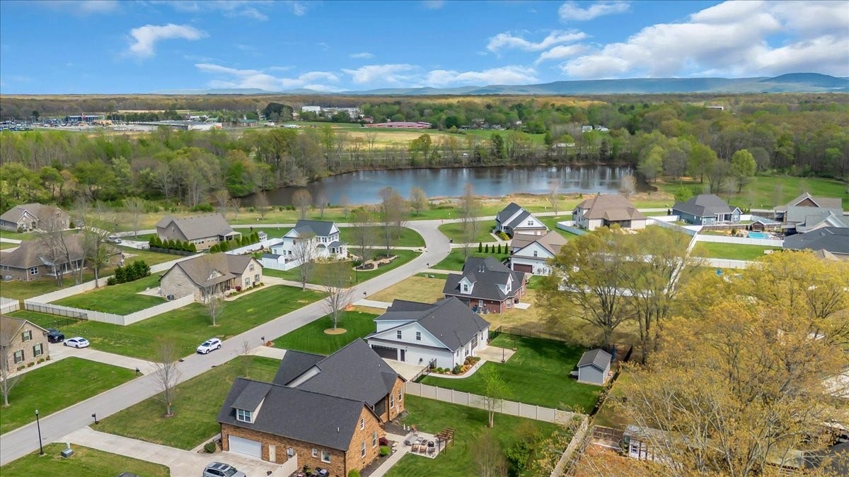 188 Bluegrass Road, Manchester, TN 37355 188 Bluegrass Road, Manchester, TN 37355