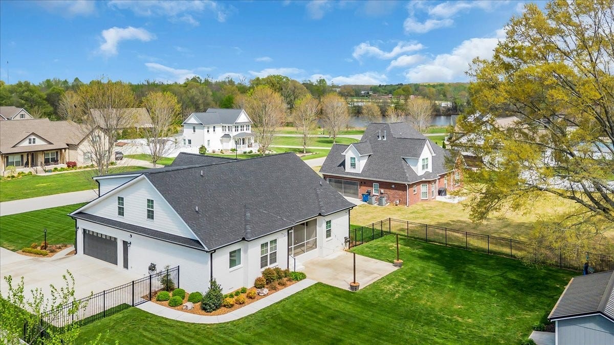 188 Bluegrass Road, Manchester, TN 37355 188 Bluegrass Road, Manchester, TN 37355