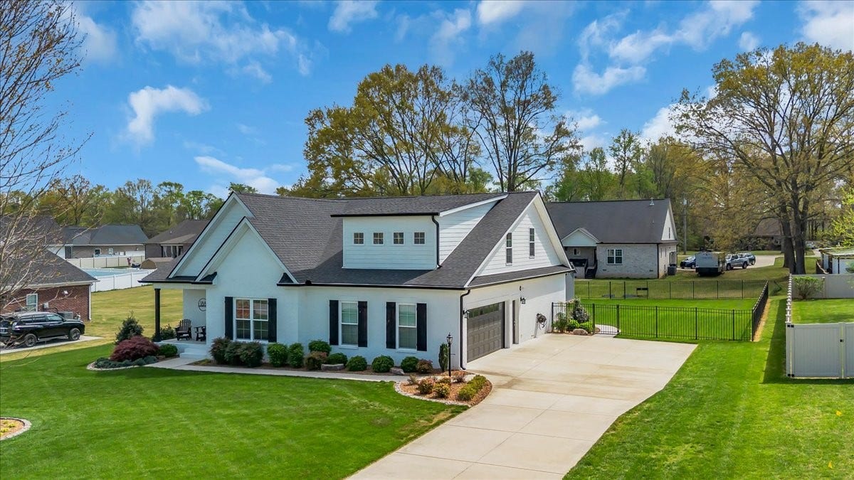 188 Bluegrass Road, Manchester, TN 37355 188 Bluegrass Road, Manchester, TN 37355
