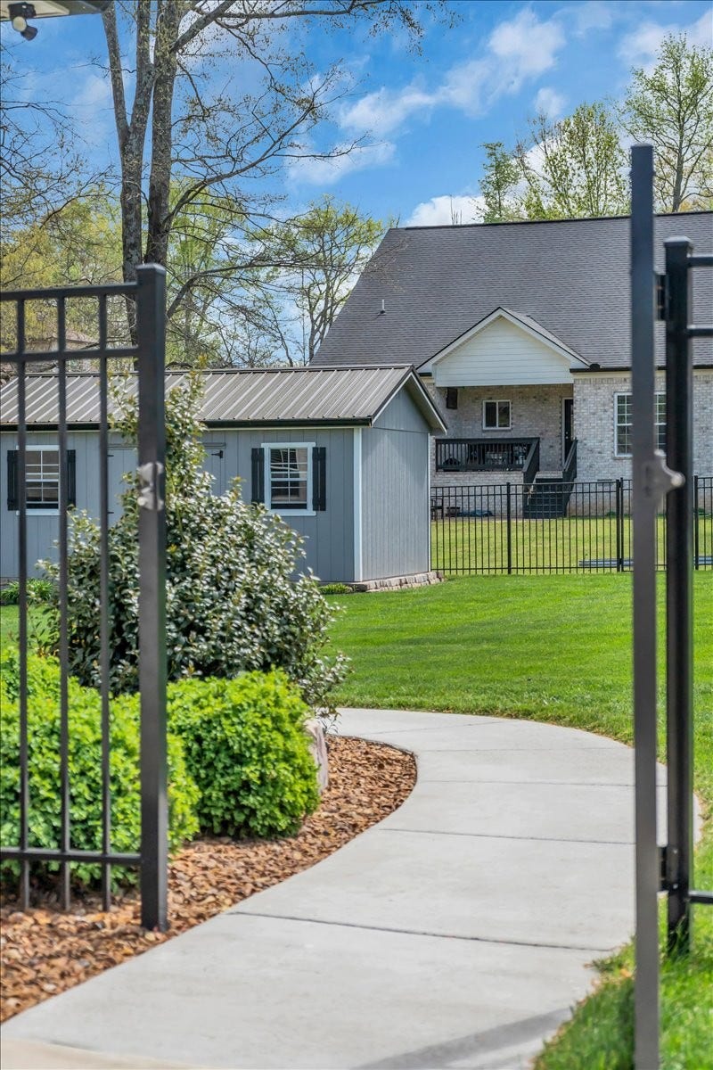 188 Bluegrass Road, Manchester, TN 37355 188 Bluegrass Road, Manchester, TN 37355