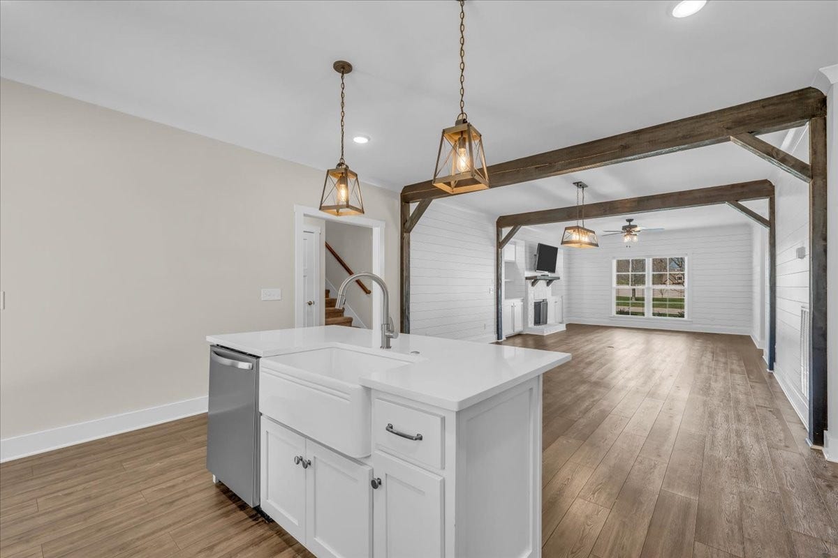 188 Bluegrass Road, Manchester, TN 37355 188 Bluegrass Road, Manchester, TN 37355