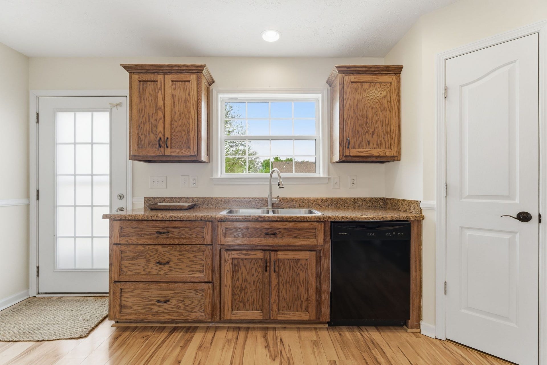 1824 Elizabeth Ln, Columbia, TN 38401 1824 Elizabeth Ln, Columbia, TN 38401