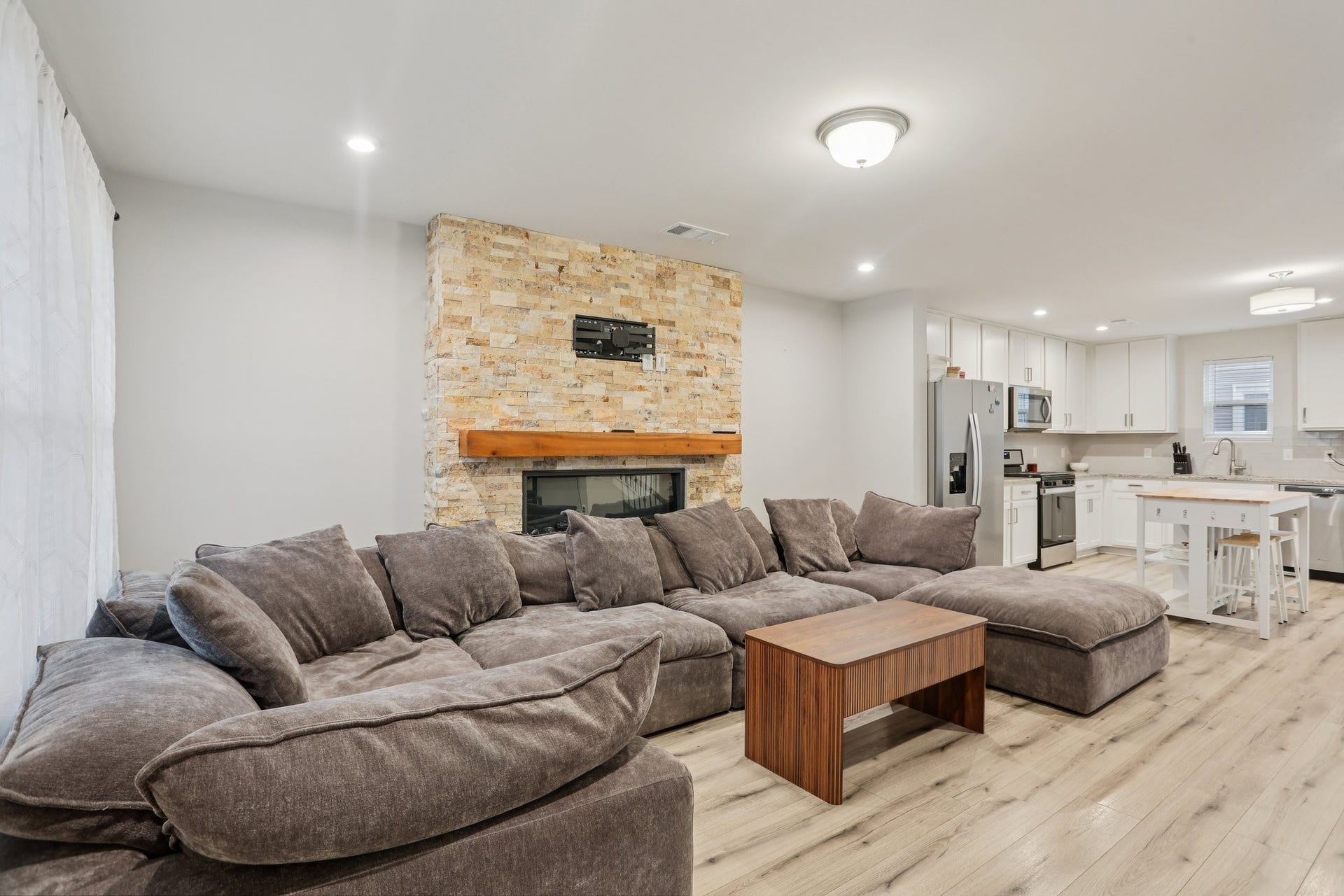 207 Mount Royal Ct, Murfreesboro, TN 37128 207 Mount Royal Ct, Murfreesboro, TN 37128