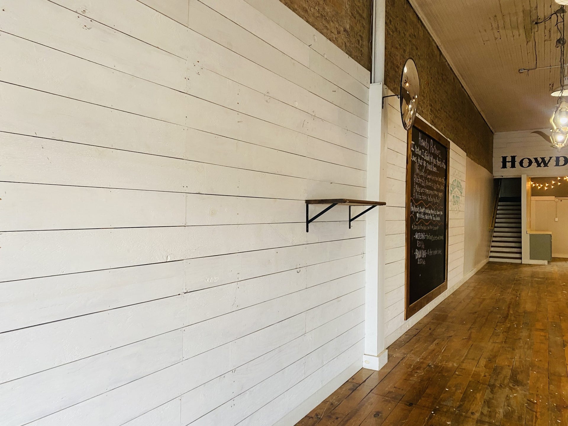 221 W Commerce St, Lewisburg, TN 37091 221 W Commerce St, Lewisburg, TN 37091