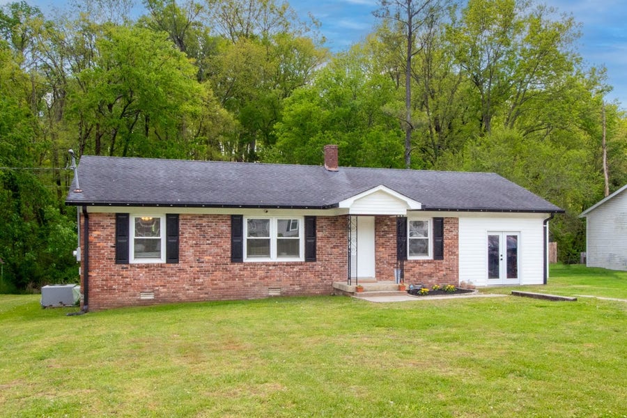 Property photo for 2073 Phillips St, Lewisburg, TN