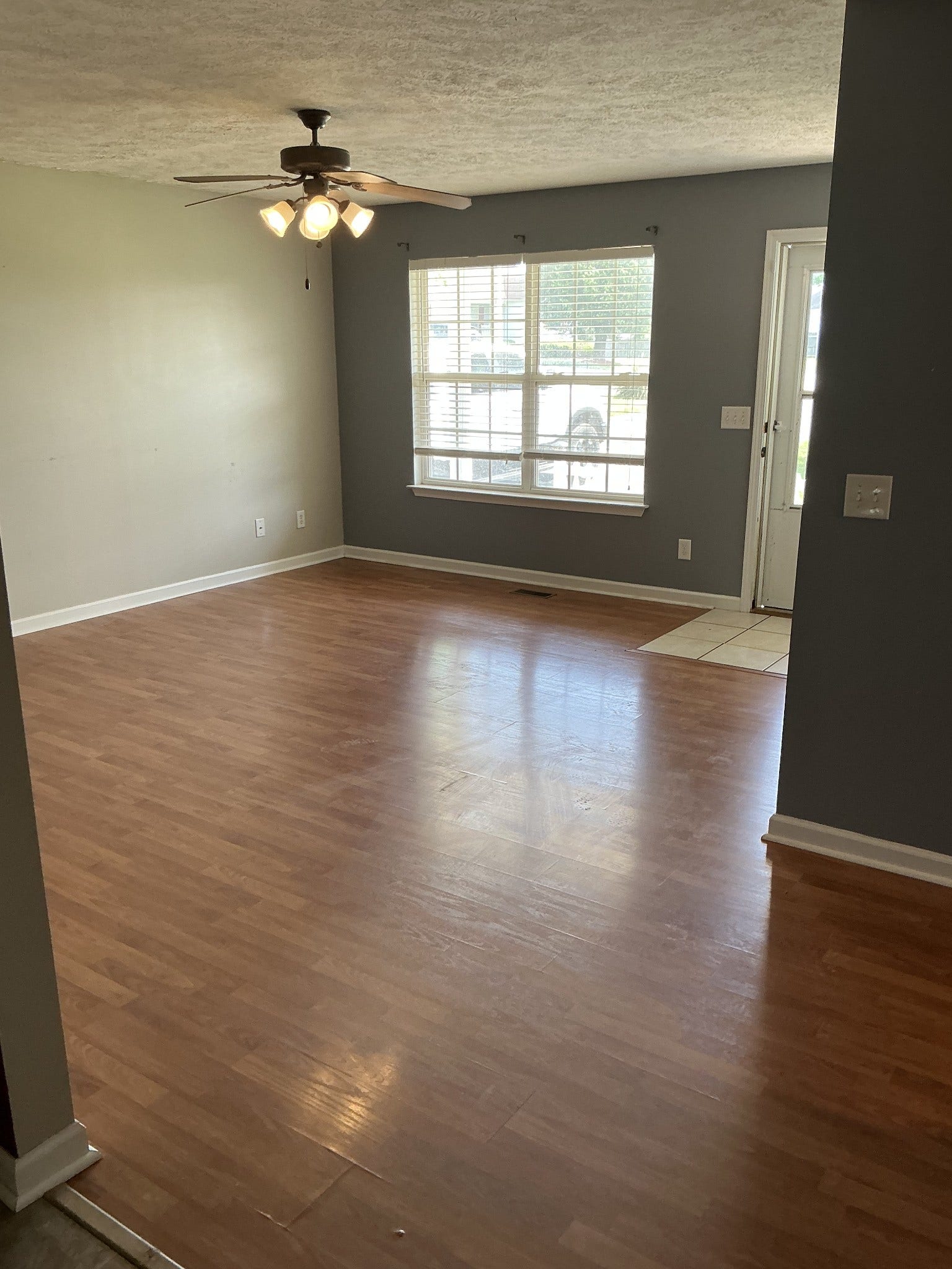 1706 Brittany Ct, Columbia, TN 38401 Living Room
