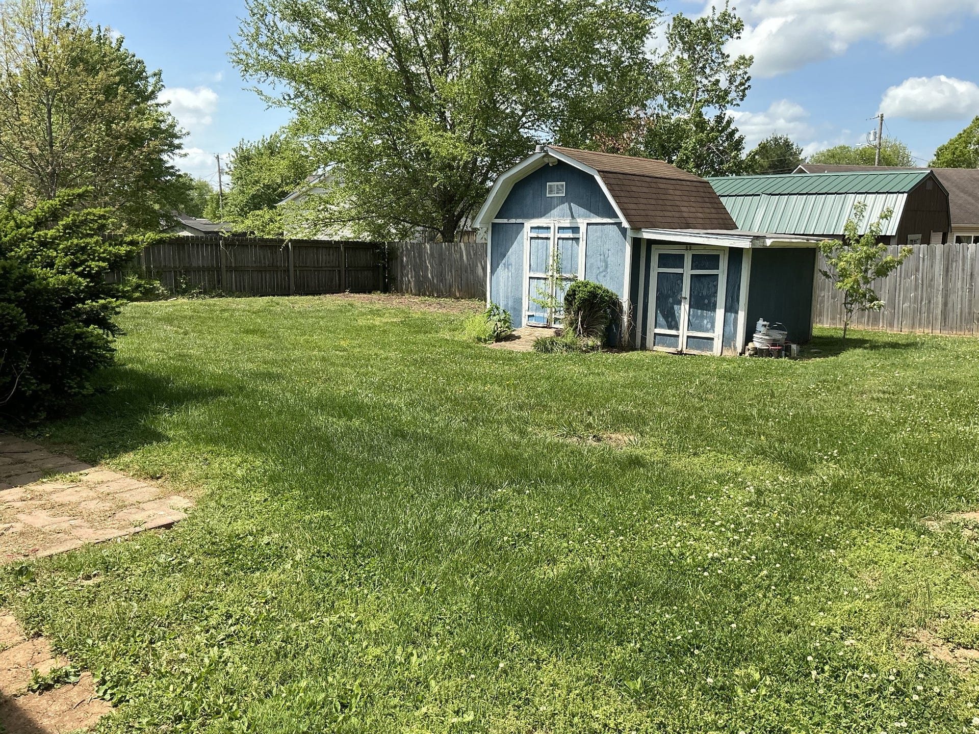 1706 Brittany Ct, Columbia, TN 38401 Back Yard