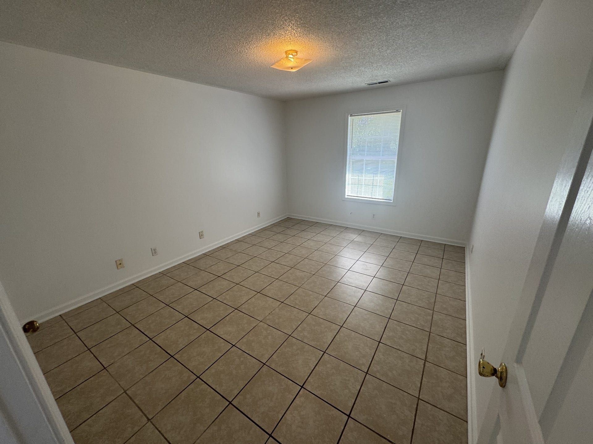 107 Pickle St, #C, Shelbyville, TN 37160