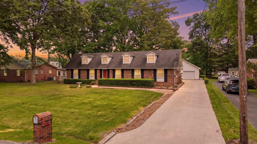 Property photo for 1205 Woodcrest Dr, Manchester, TN