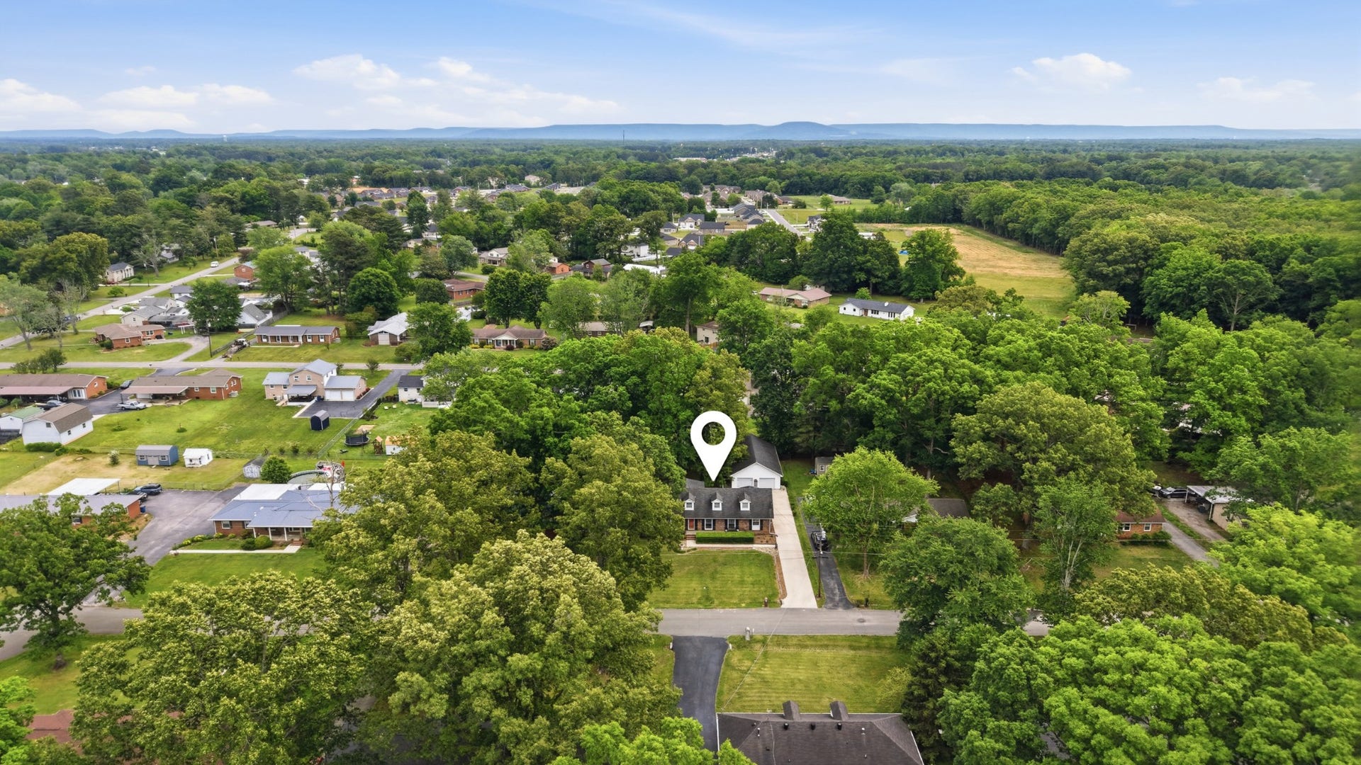 1205 Woodcrest Dr, Manchester, TN 37355 1205 Woodcrest Dr, Manchester, TN 37355