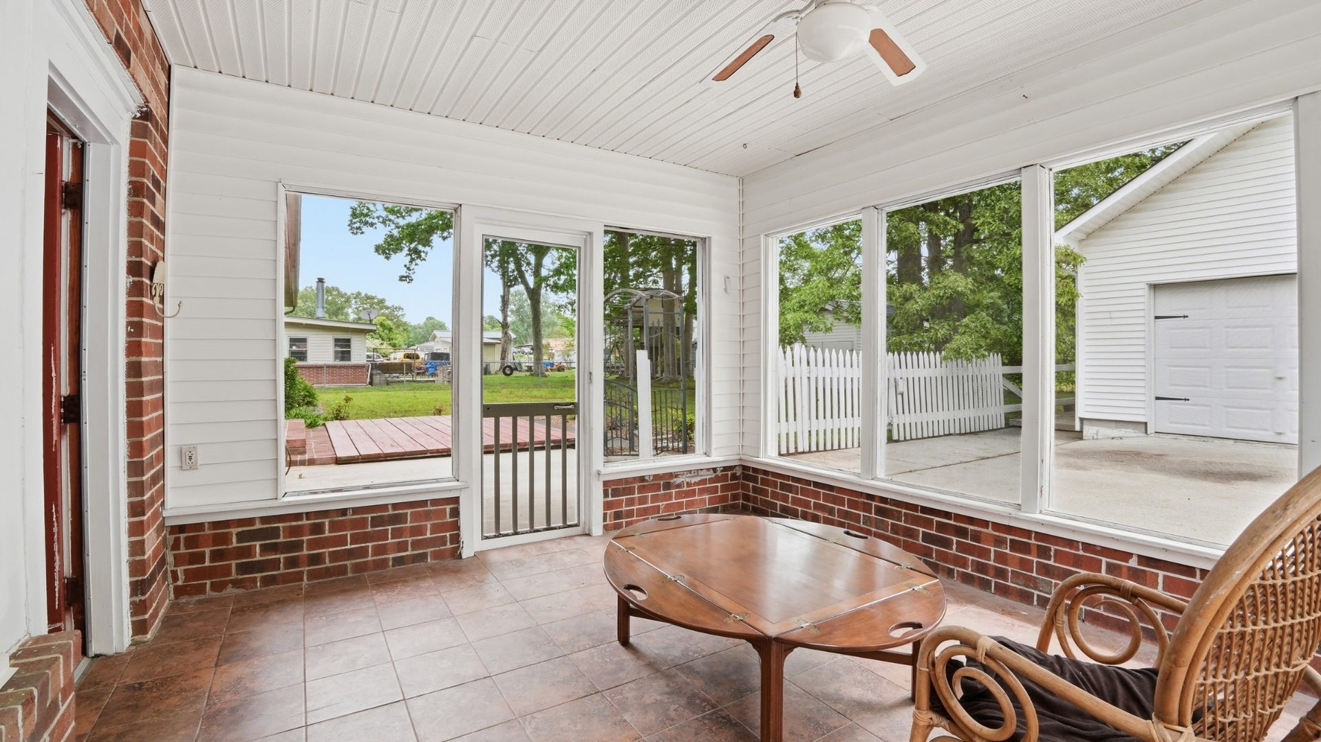 1205 Woodcrest Dr, Manchester, TN 37355 1205 Woodcrest Dr, Manchester, TN 37355