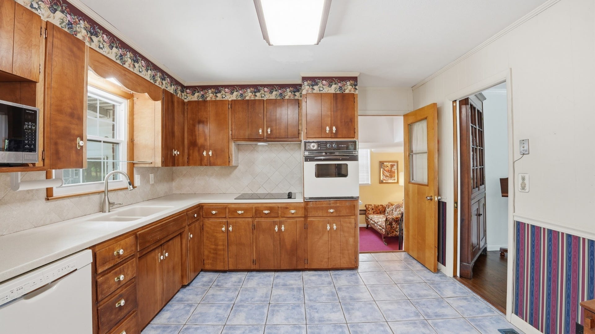 1205 Woodcrest Dr, Manchester, TN 37355 1205 Woodcrest Dr, Manchester, TN 37355