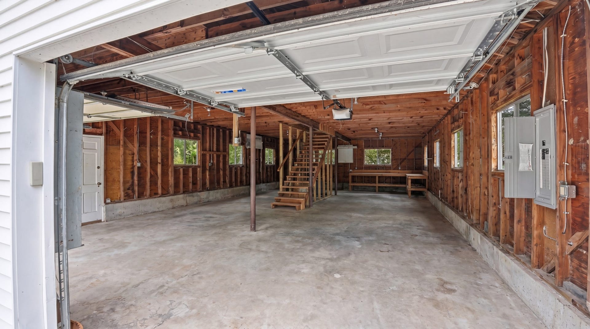 1205 Woodcrest Dr, Manchester, TN 37355 1205 Woodcrest Dr, Manchester, TN 37355
