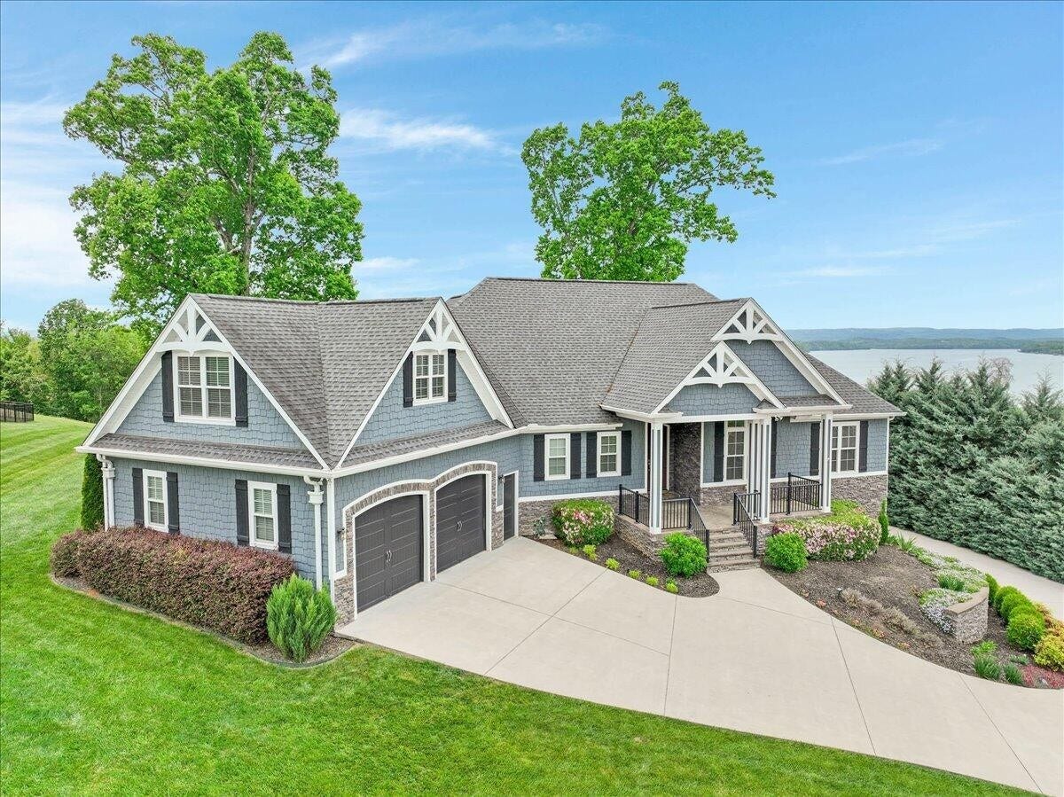6201 Breezy Hollow Lane, Harrison, TN 37341 6201 Breezy Hollow Lane, Harrison, TN 37341