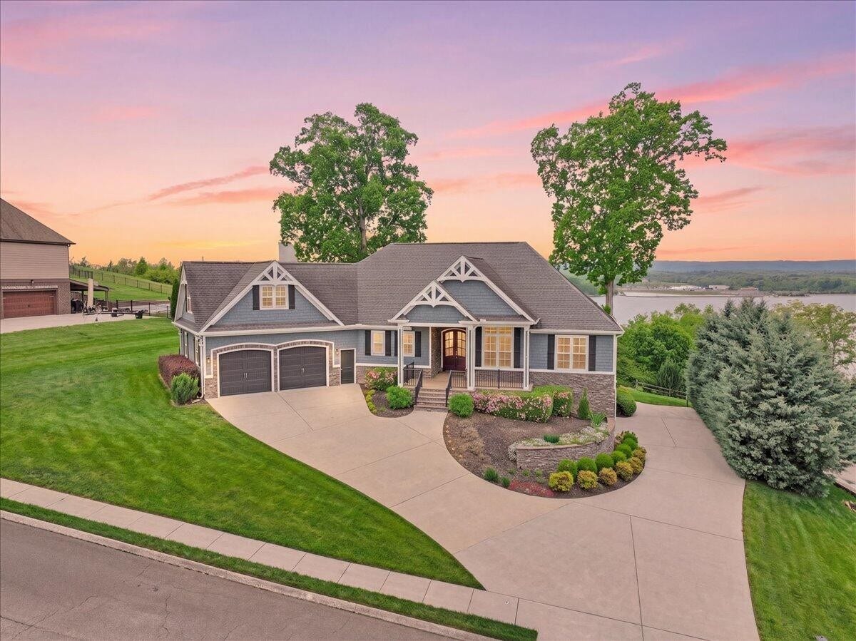 6201 Breezy Hollow Lane, Harrison, TN 37341 6201 Breezy Hollow Lane, Harrison, TN 37341