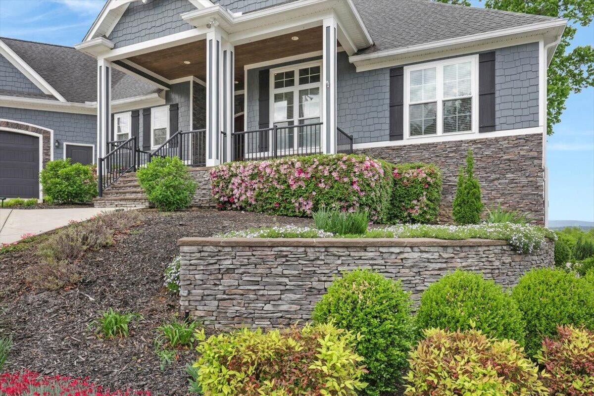 6201 Breezy Hollow Lane, Harrison, TN 37341 6201 Breezy Hollow Lane, Harrison, TN 37341