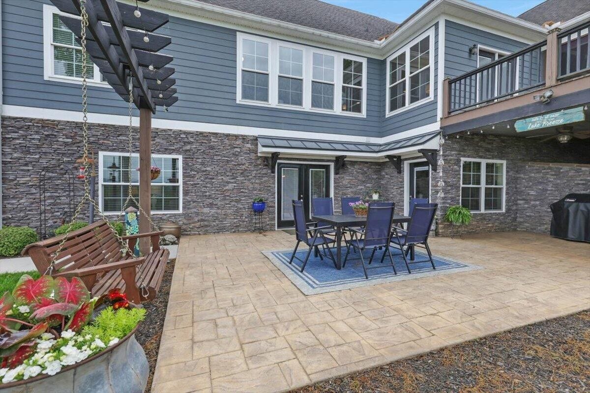6201 Breezy Hollow Lane, Harrison, TN 37341 6201 Breezy Hollow Lane, Harrison, TN 37341