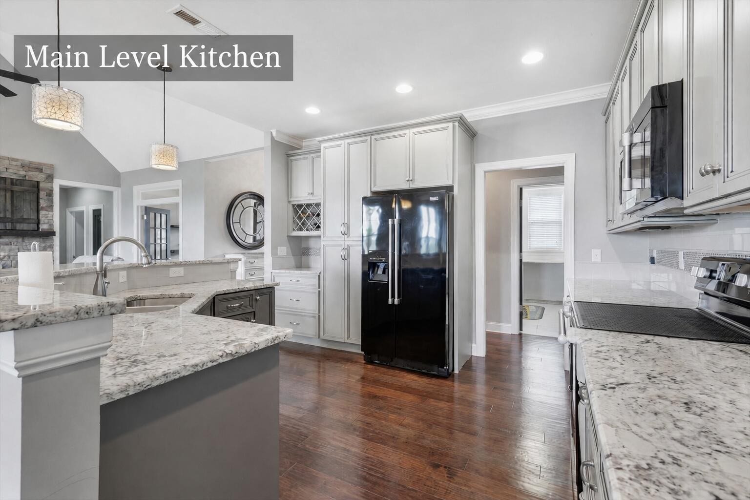 6201 Breezy Hollow Lane, Harrison, TN 37341 6201 Breezy Hollow Lane, Harrison, TN 37341