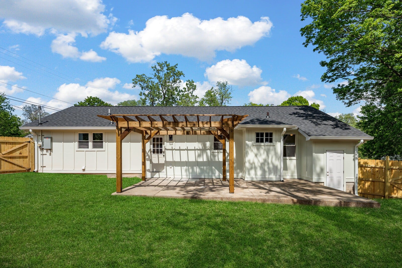 2935 Emery Dr, Nashville, TN 37214
