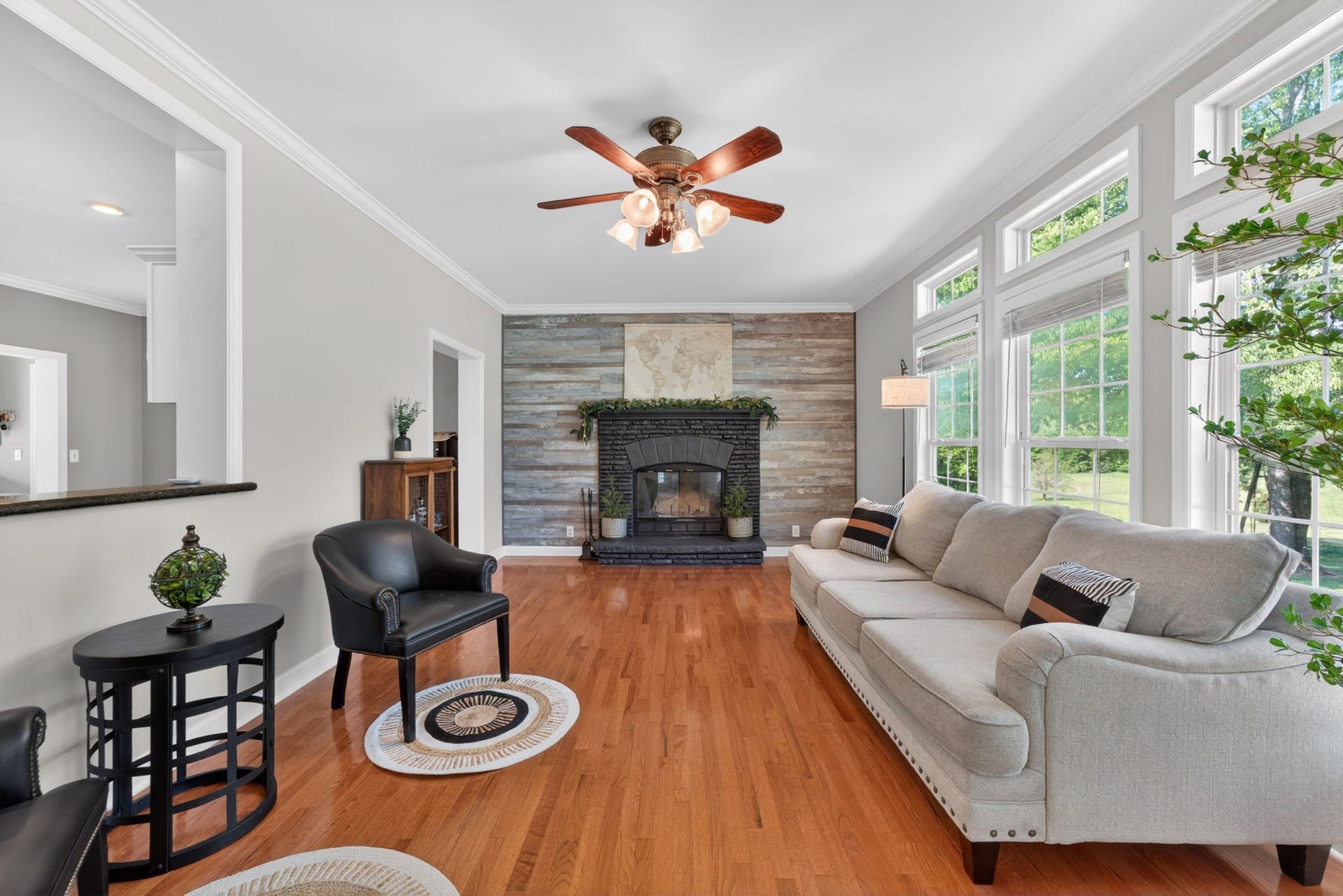 1641 Long Branch Ln, Mount Pleasant, TN 38474