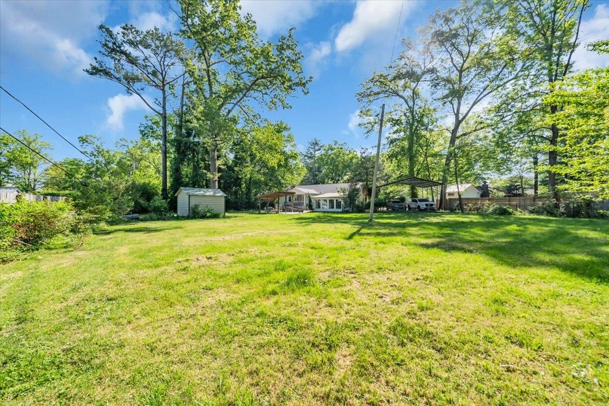 1006 Evins St, Manchester, TN 37355 1006 Evins St, Manchester, TN 37355