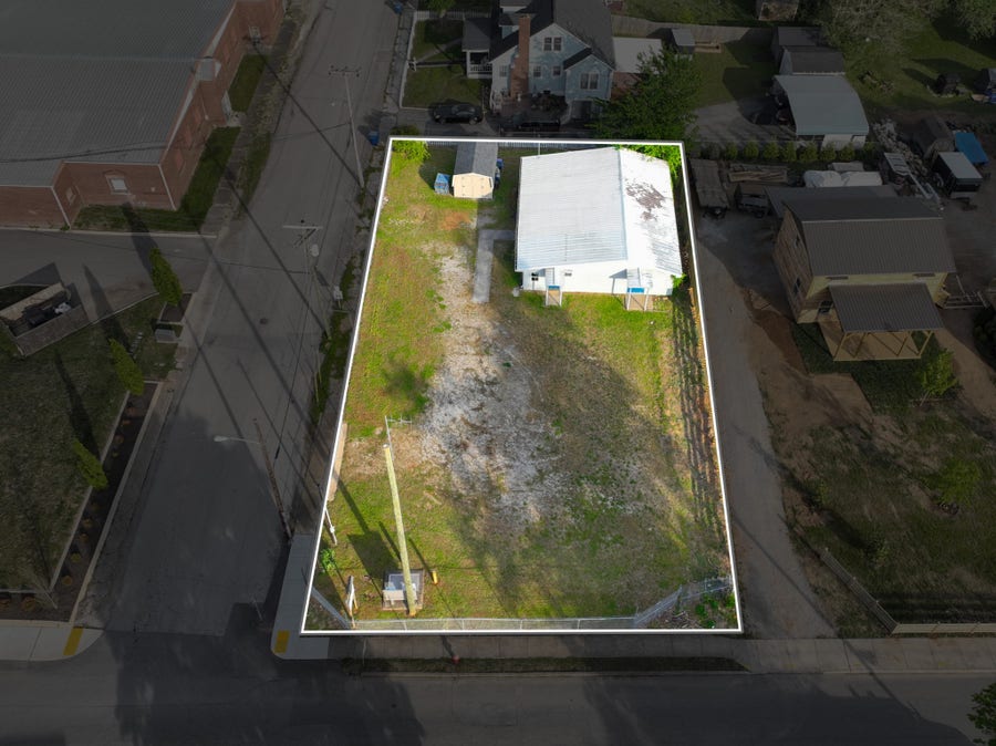 Property photo for 201 S Main St, Mount Pleasant, TN