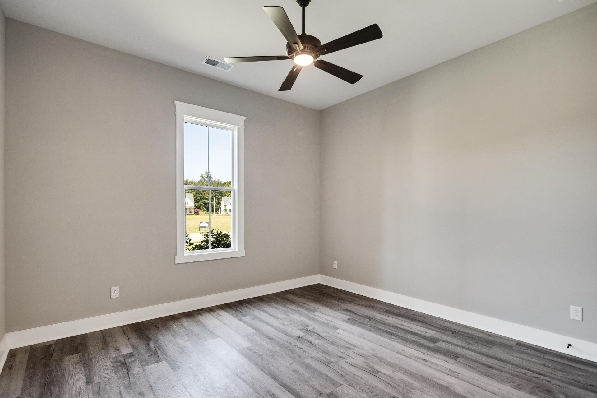 5046 JON OAK CV, Arlington, TN 38002 5046 JON OAK CV, Arlington, TN 38002