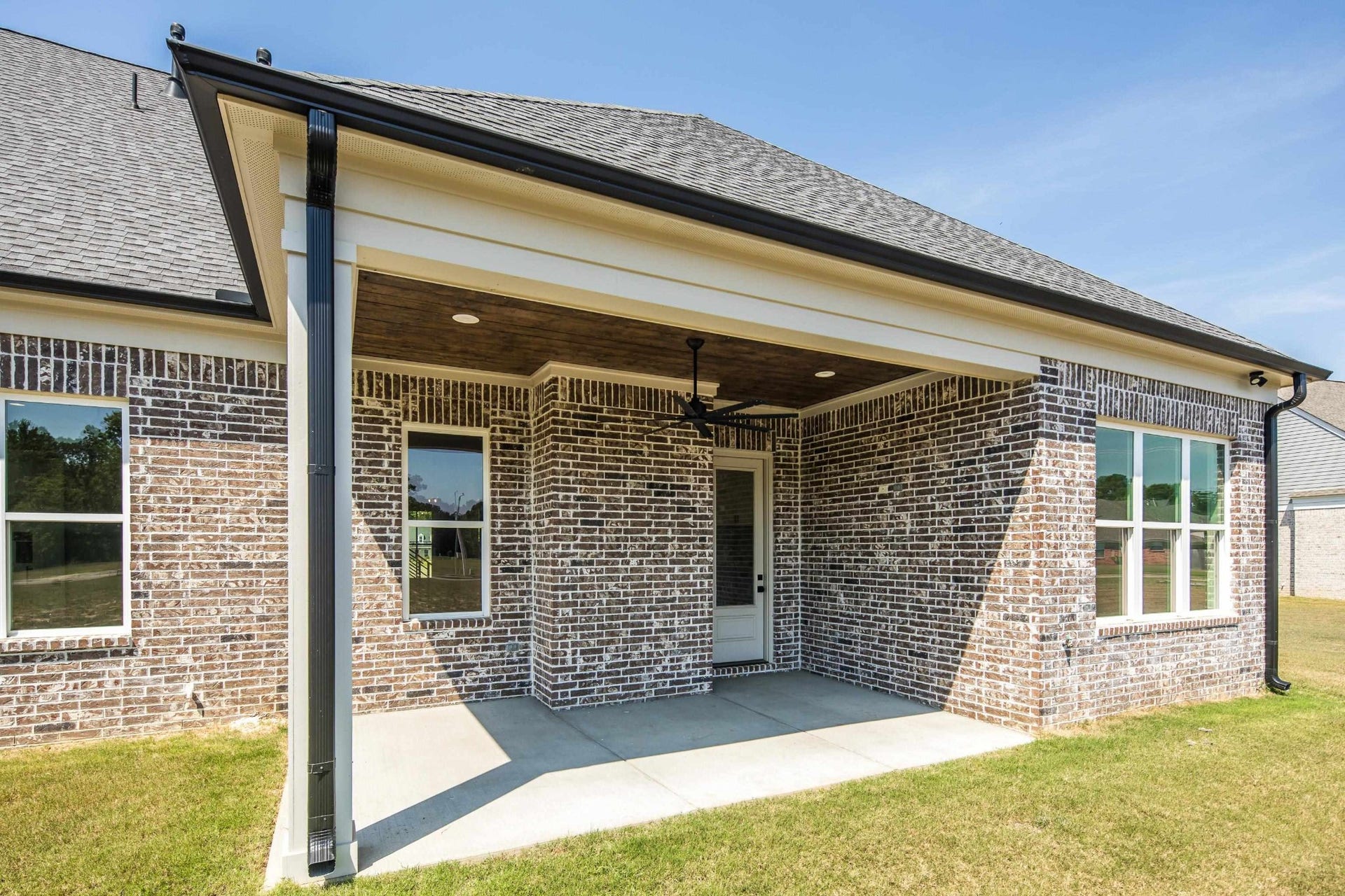 5046 JON OAK CV, Arlington, TN 38002 5046 JON OAK CV, Arlington, TN 38002