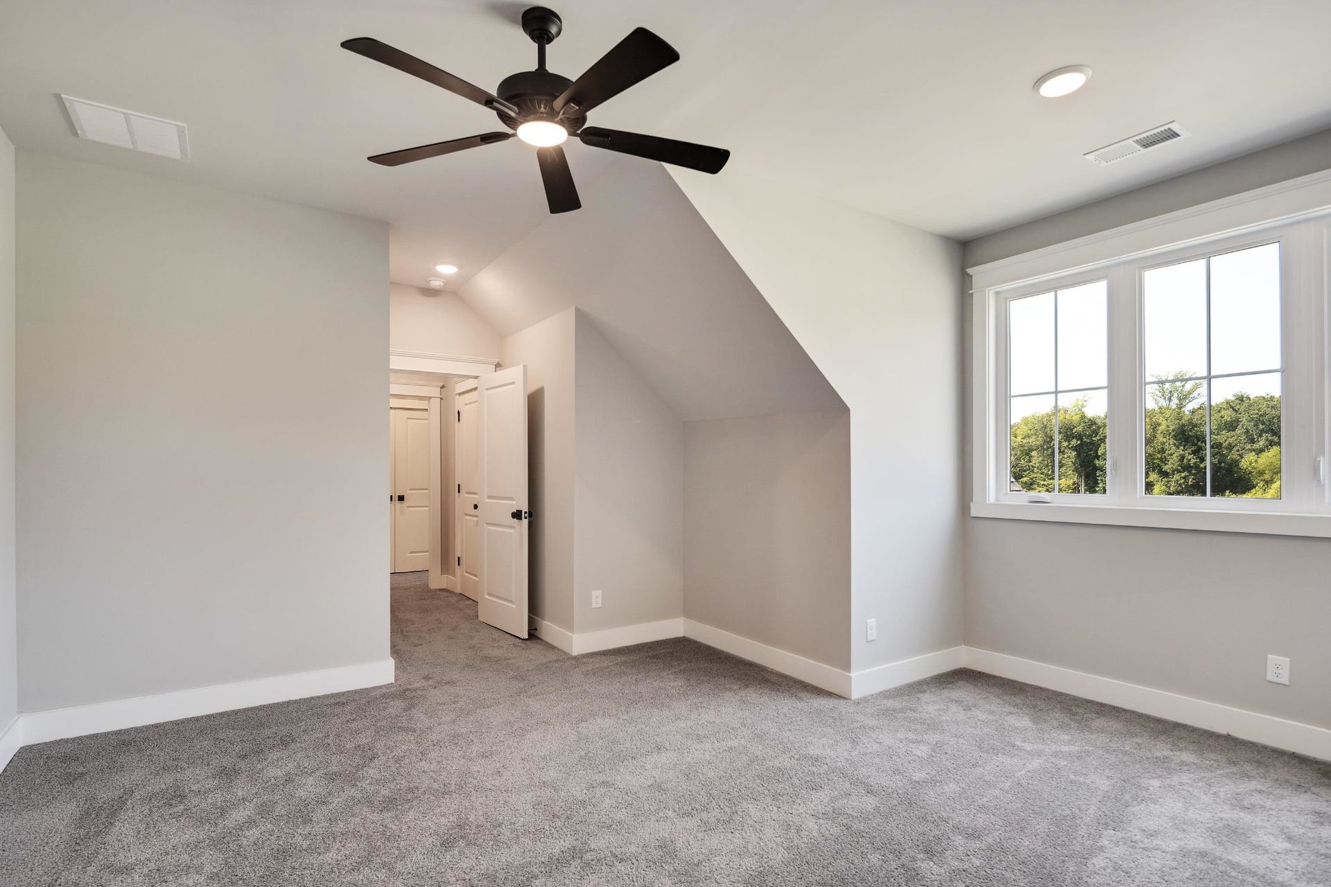5046 JON OAK CV, Arlington, TN 38002 5046 JON OAK CV, Arlington, TN 38002