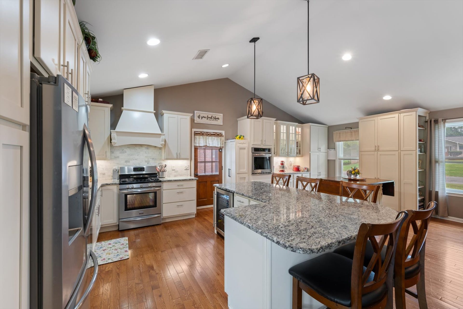 843 Percy Warner Blvd, Nashville, TN 37205 843 Percy Warner Blvd, Nashville, TN 37205