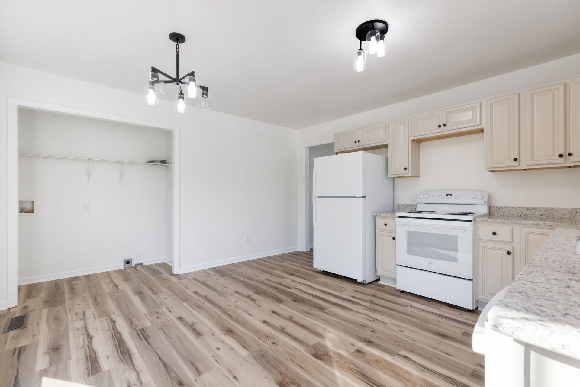 2403 Keith Dr, Columbia, TN 38401 2403 Keith Dr, Columbia, TN 38401