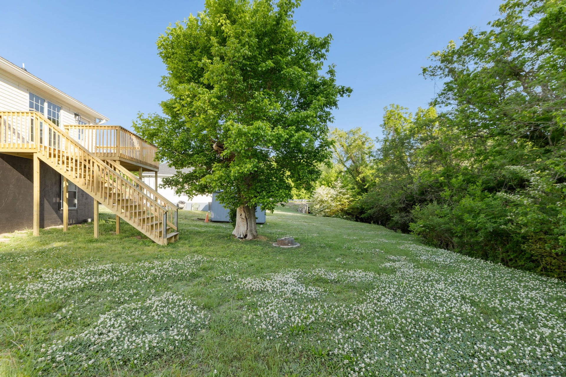 2403 Keith Dr, Columbia, TN 38401 2403 Keith Dr, Columbia, TN 38401