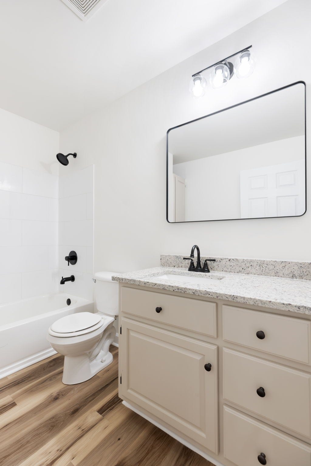 2403 Keith Dr, Columbia, TN 38401 2403 Keith Dr, Columbia, TN 38401