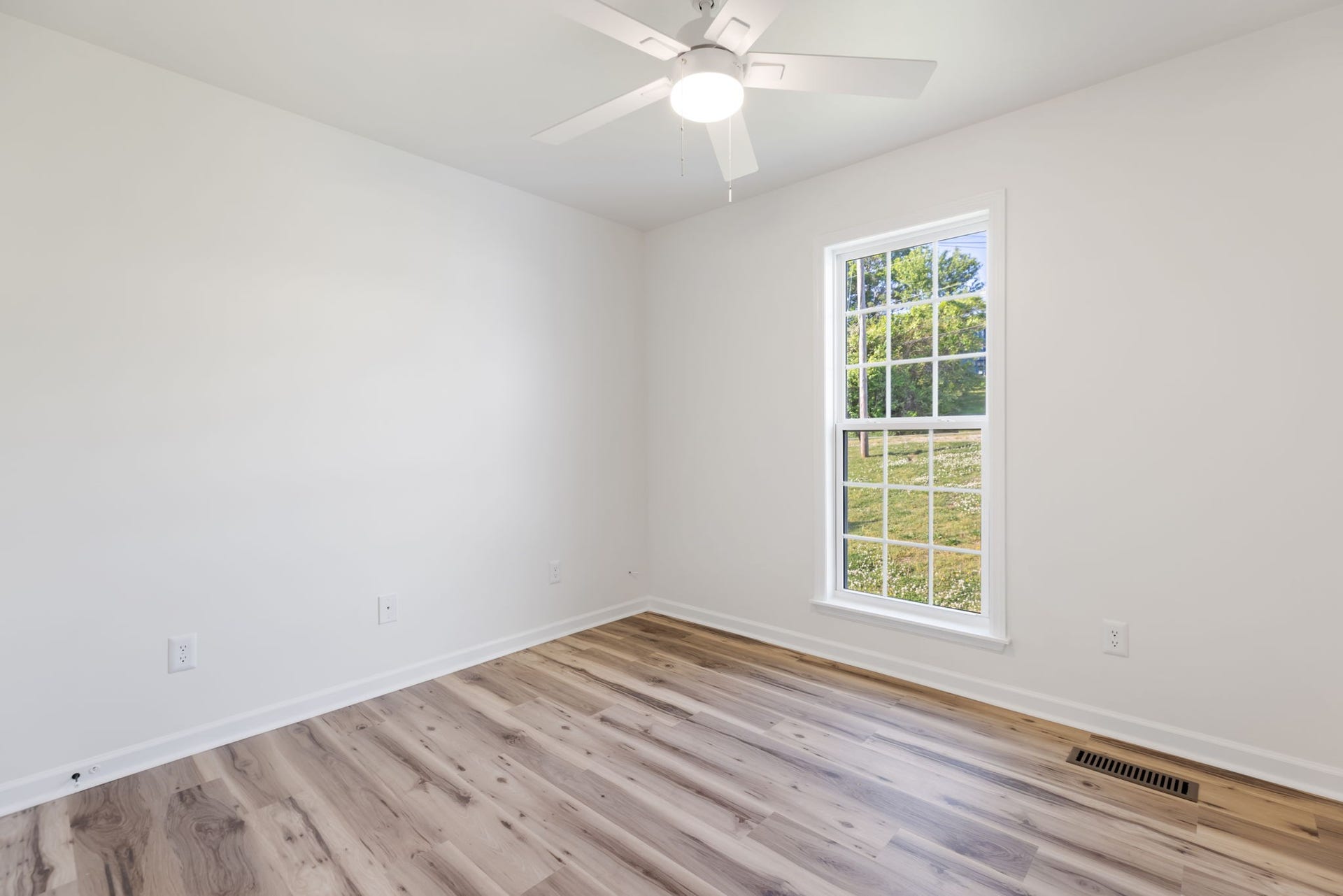 2403 Keith Dr, Columbia, TN 38401 2403 Keith Dr, Columbia, TN 38401